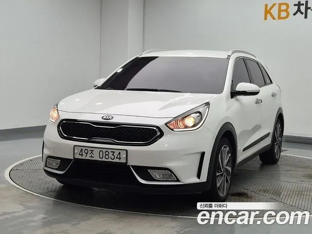 Kia Niro 2016 thumb 11