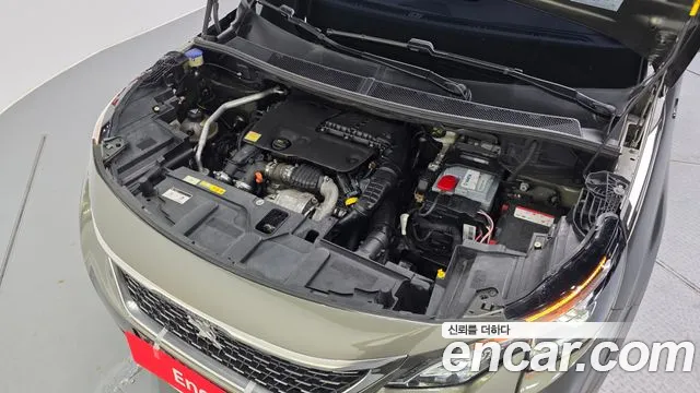 Peugeot 5008 2018 thumb 6