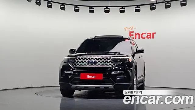 Ford Explorer 2020 thumb 3