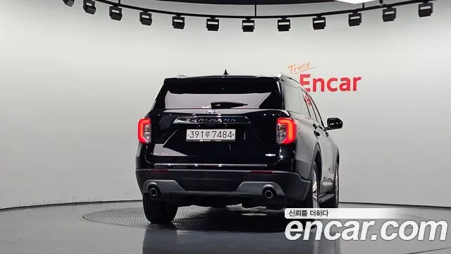 Ford Explorer 2020 thumb 4