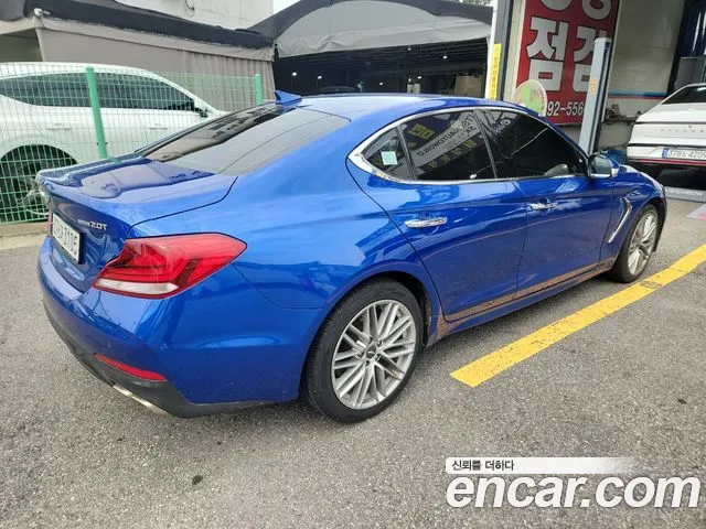 Genesis G70 2020 thumb 6