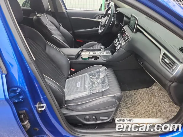 Genesis G70 2020 thumb 10