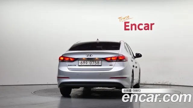 Hyundai Avante 2016 thumb 4