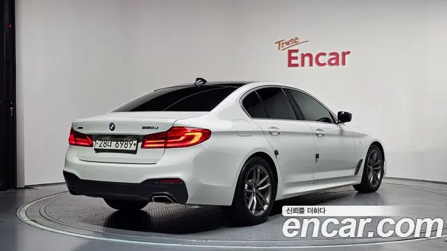 BMW 5 серии 2019 thumb 2