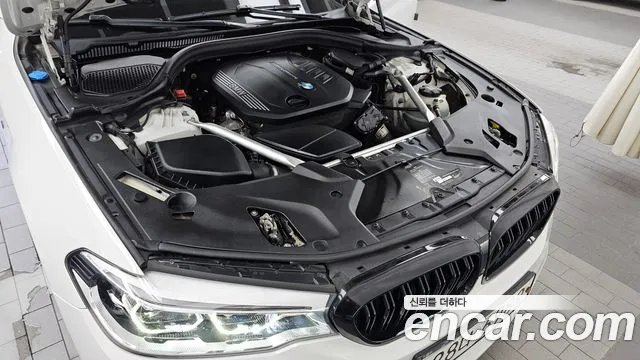 BMW 5 серии 2019 thumb 6