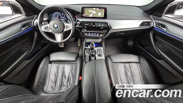 BMW 5 серии 2019 thumb 7