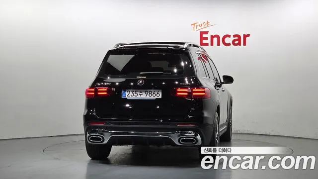 Mercedes-Benz GLB 2025 thumb 4
