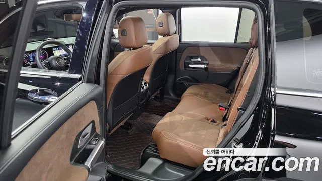 Mercedes-Benz GLB 2025 thumb 11