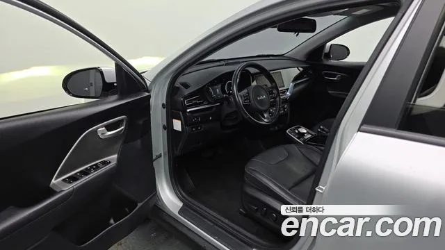 Kia Niro 2022 thumb 10