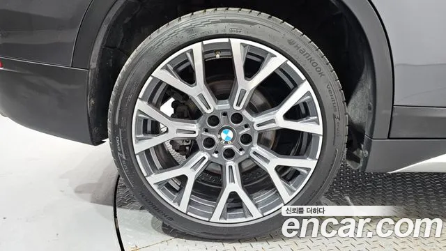 BMW X1 2022 thumb 5