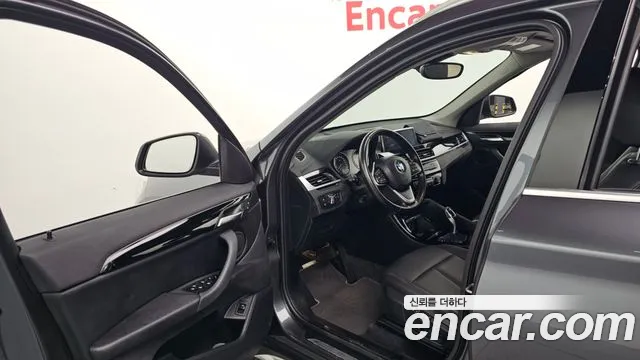 BMW X1 2022 thumb 10