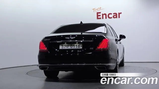 Genesis G90 2016 thumb 4