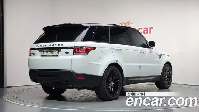 Land Rover Range Rover Sport 2015 thumb 2