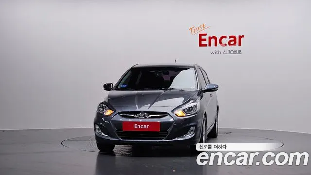 Hyundai Accent 2012 thumb 3