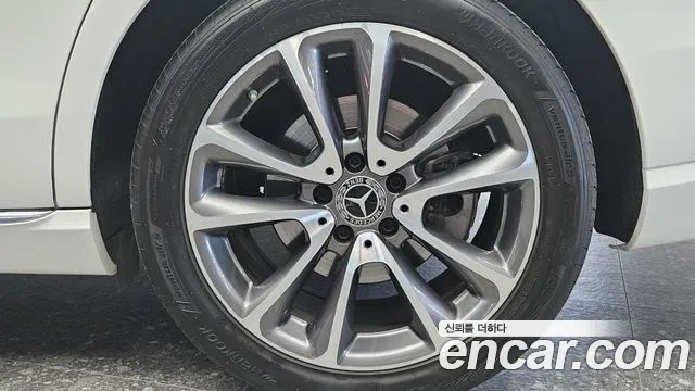 Mercedes-Benz E-Класс 2019 thumb 5
