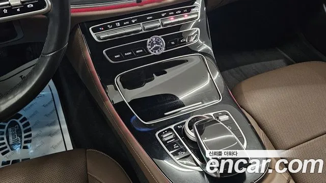 Mercedes-Benz E-Класс 2019 thumb 9
