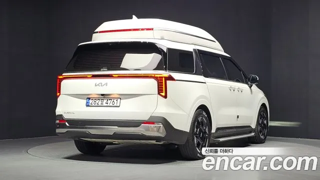 Kia Carnival 2024 thumb 2