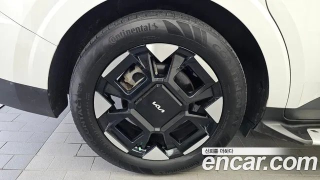 Kia Carnival 2024 thumb 5