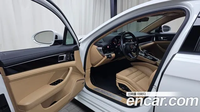 Porsche Panamera 2022 thumb 9