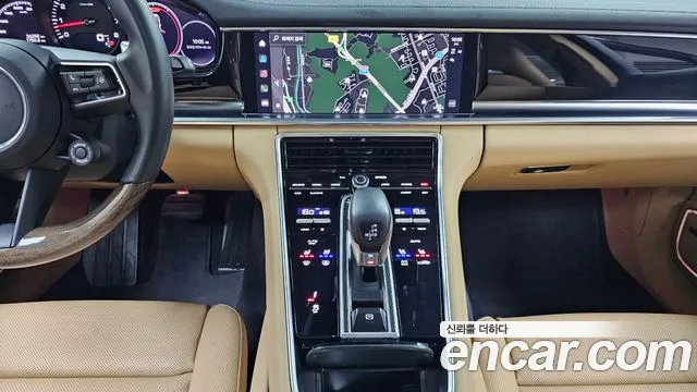 Porsche Panamera 2022 thumb 11