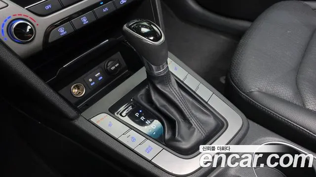 Hyundai Avante 2016 thumb 9