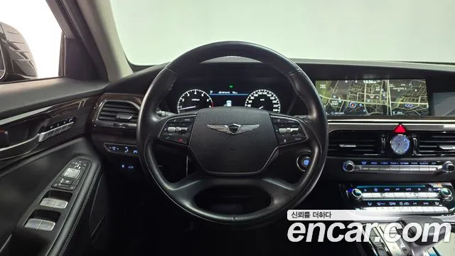 Genesis G90 2018 thumb 12