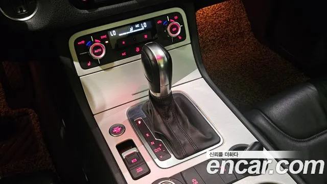 Volkswagen Touareg 2014 thumb 9