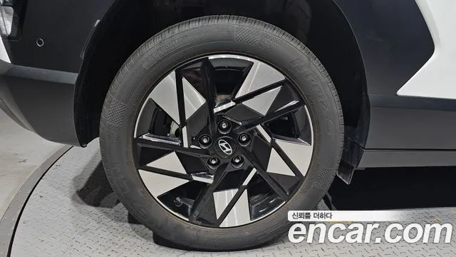 Hyundai Kona 2025 thumb 5