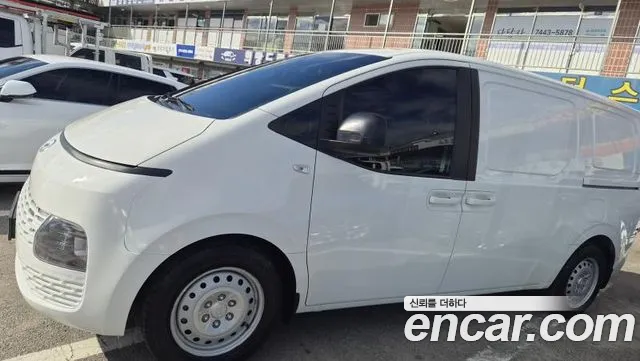 Hyundai Staria 2022 thumb 7