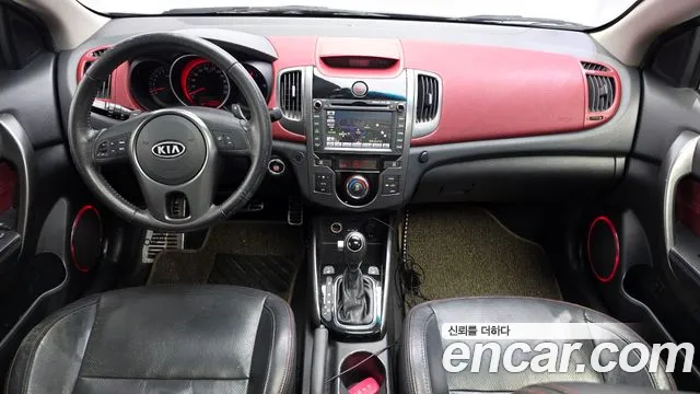 Kia Carens 2011 thumb 7