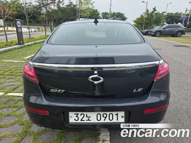 Renault Latitude 2012 thumb 8