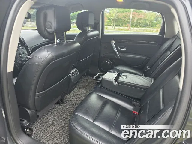 Renault Latitude 2012 thumb 10