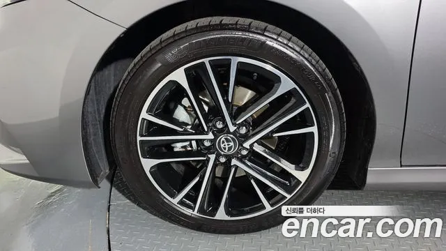 Toyota Camry 2025 thumb 5