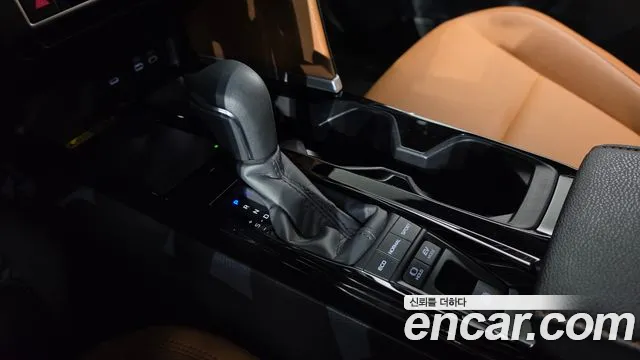 Toyota Camry 2025 thumb 9