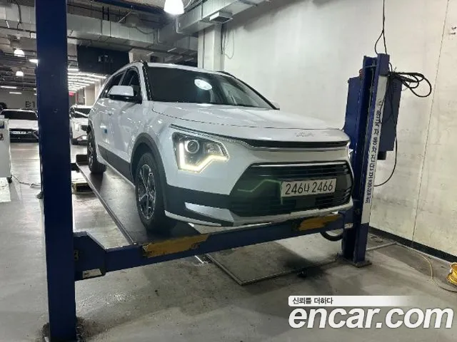 Kia Niro 2022 thumb 5
