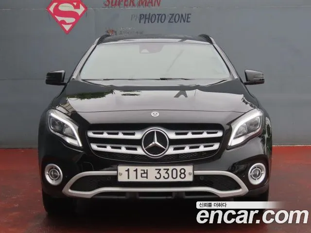 Mercedes-Benz GLA 2019 thumb 2