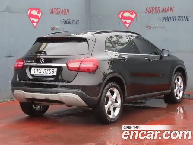 Mercedes-Benz GLA 2019 thumb 3