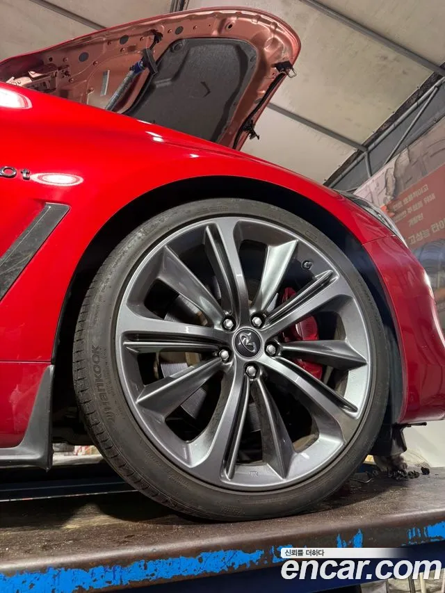 Infiniti Q60 2018 thumb 8