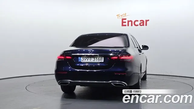 Mercedes-Benz E-Класс 2022 thumb 4