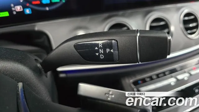 Mercedes-Benz E-Класс 2022 thumb 9