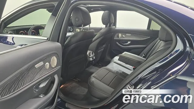 Mercedes-Benz E-Класс 2022 thumb 12