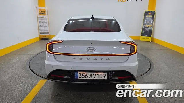 Hyundai Sonata 2022 thumb 4