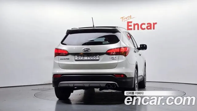 Hyundai Santa Fe 2012 thumb 4