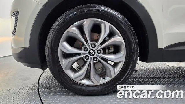 Hyundai Santa Fe 2012 thumb 5