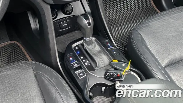 Hyundai Santa Fe 2012 thumb 9