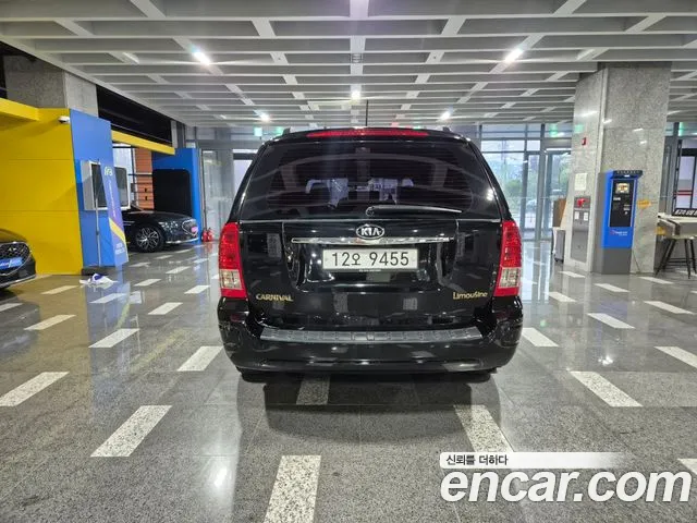 Kia Carnival 2013 thumb 5