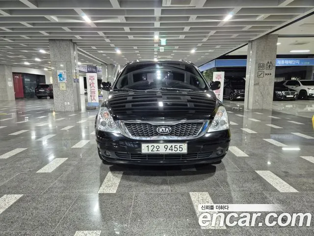 Kia Carnival 2013 thumb 12