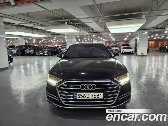 Audi A8 2021 thumb 10