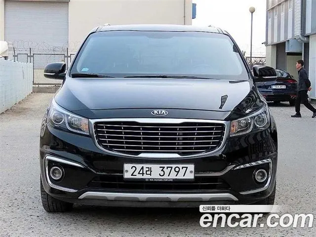 Kia Carnival 2014 thumb 12