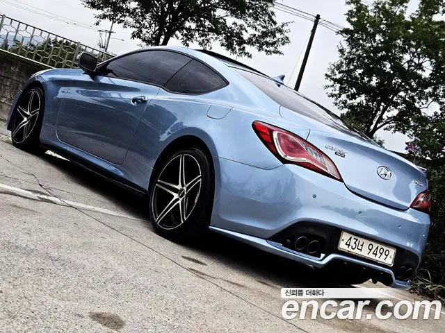 Hyundai Genesis 2009 thumb 2